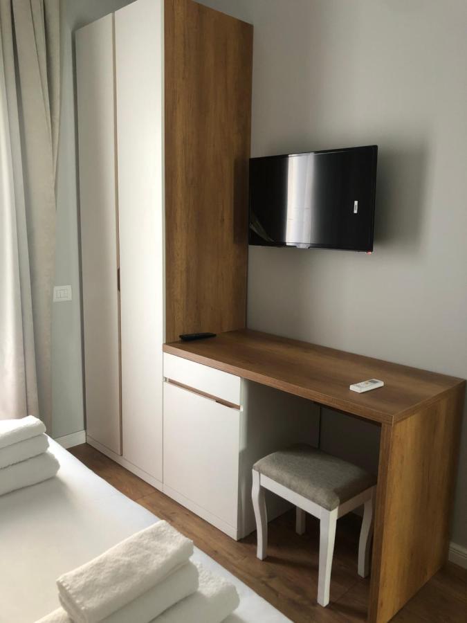 تيرانا Andys Rooms Hotel المظهر الخارجي الصورة
