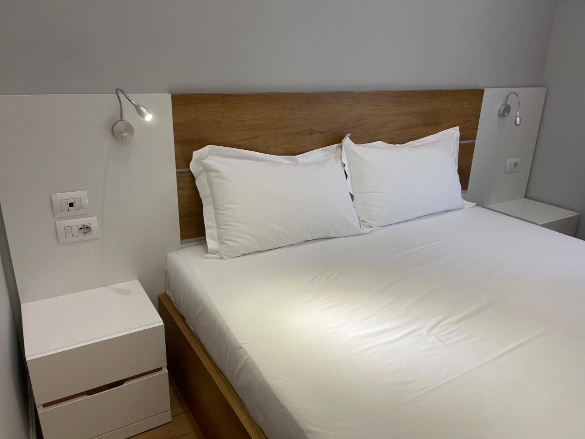 تيرانا Andys Rooms Hotel المظهر الخارجي الصورة