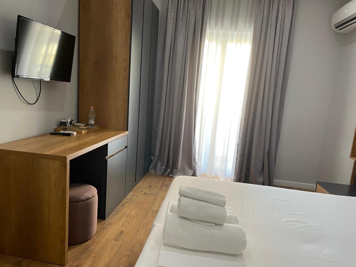تيرانا Andys Rooms Hotel المظهر الخارجي الصورة